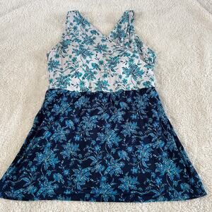 Lands End Women 24W One Piece Swimsuit Blue Floral Swim Pool Beach Resort Summer